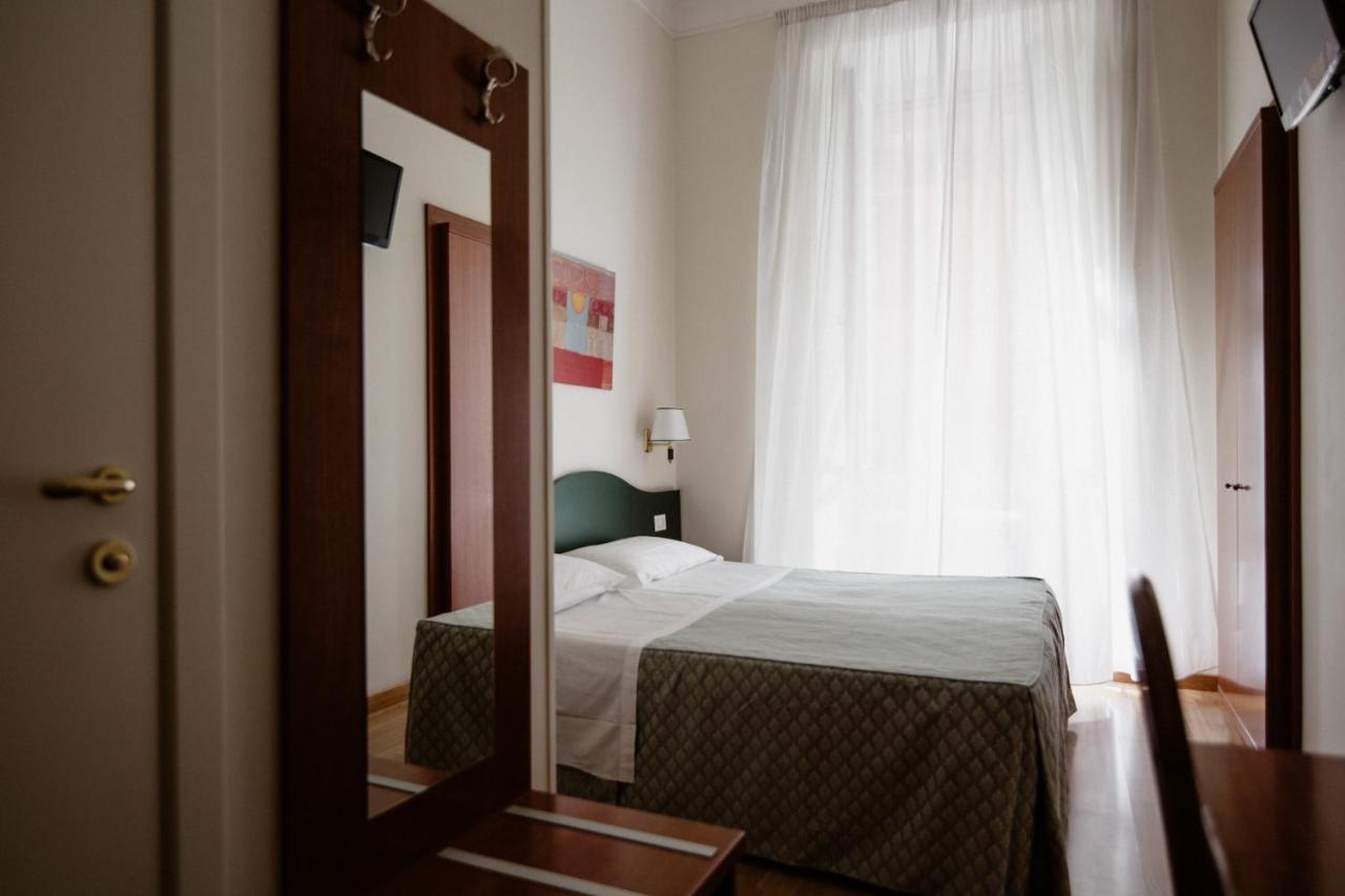La Girandola Bed & Breakfast Rome Exterior photo